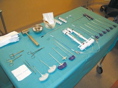 La cyphoplastie vertébrale par ballonets : Bilan de 3 années d'expérience