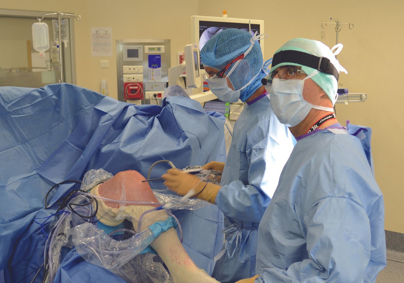 Technique de réparation  du Ligament croisé postérieur  avec le tendon quadricipital